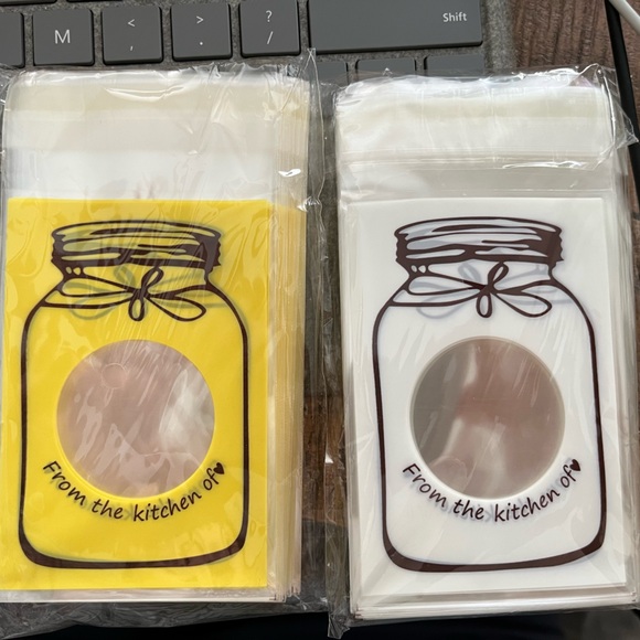 Cellophane bags, 200 count, self sealing - Picture 2 of 3